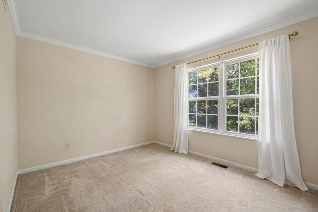 650 Glenbrook Road, Crystal Lake, IL 60012