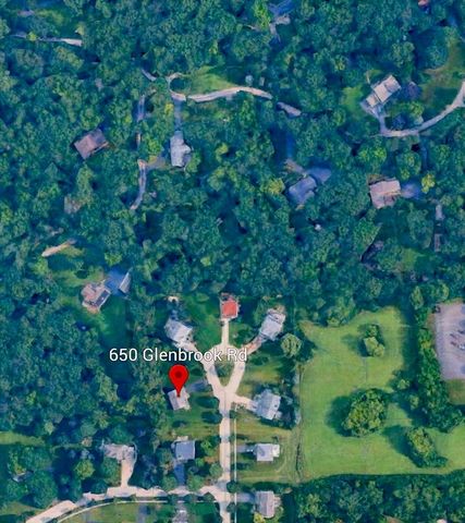 650 Glenbrook Road, Crystal Lake, IL 60012