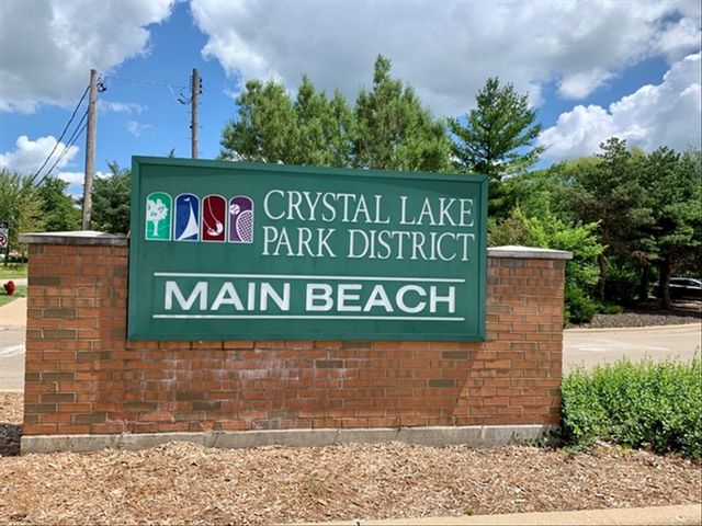 650 Glenbrook Road, Crystal Lake, IL 60012