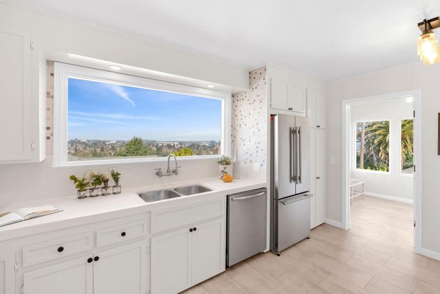 3909 Leona Street, San Mateo, CA 94403