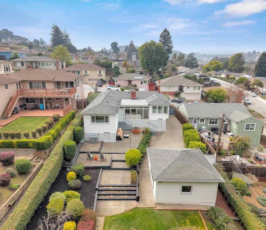 3909 Leona Street, San Mateo, CA 94403