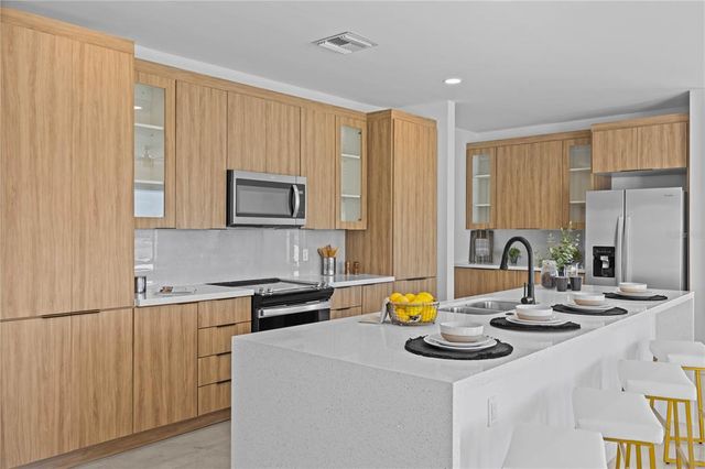 6459 CHORUS DRIVE, Mascotte, FL 34753