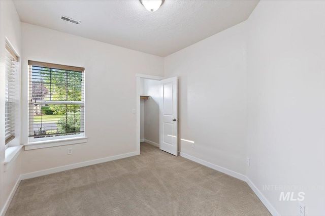1496 E Strauss, Meridian, ID 83646