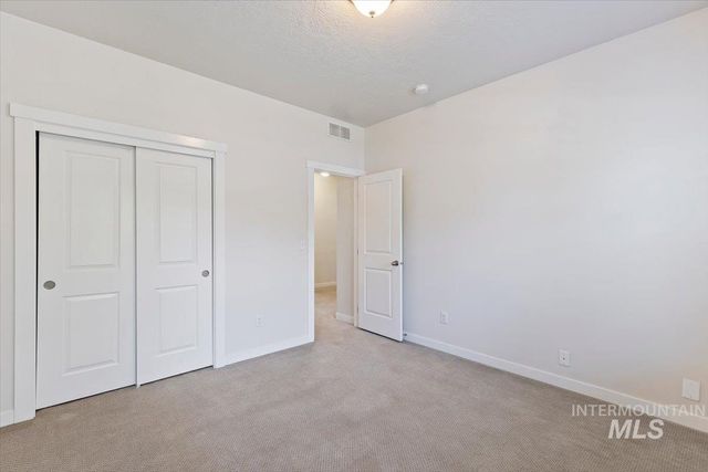 1496 E Strauss, Meridian, ID 83646