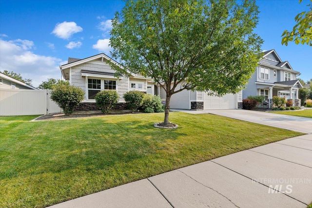 1496 E Strauss, Meridian, ID 83646