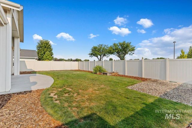 1496 E Strauss, Meridian, ID 83646