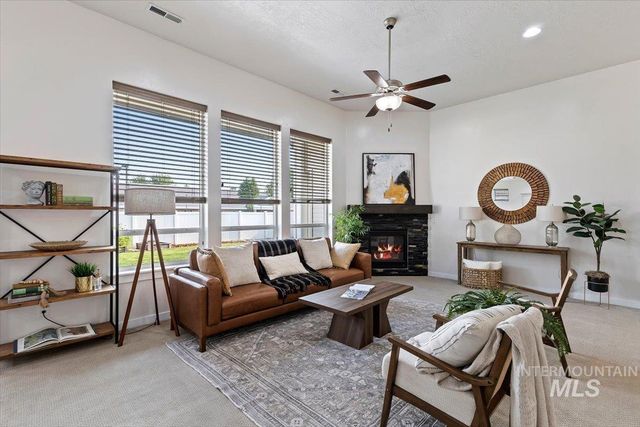 1496 E Strauss, Meridian, ID 83646