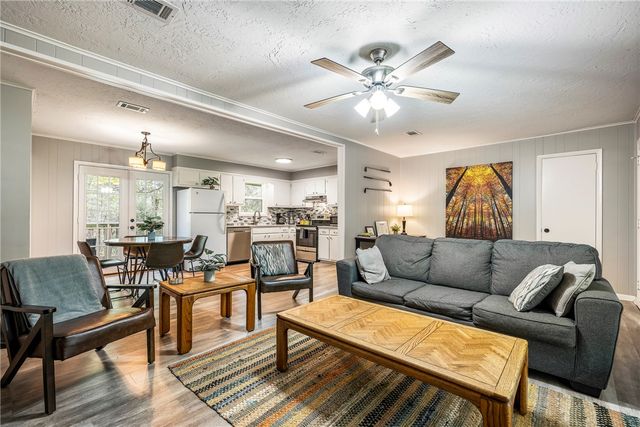 13 Mobray Lane, Bella Vista, AR 72714