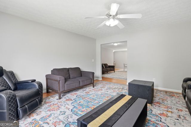 673 Effie Drive, Lawrenceville, GA 30045