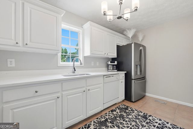 673 Effie Drive, Lawrenceville, GA 30045