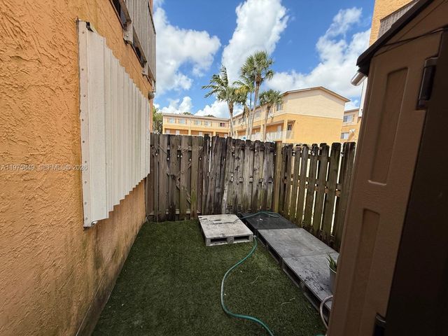 6255 Kendale Lakes Cir 128, Miami, FL 33183