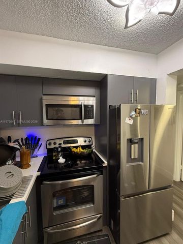 6255 Kendale Lakes Cir 128, Miami, FL 33183