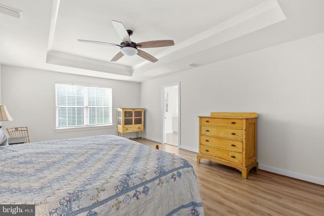 1112 CITY VIEW LN, Fredericksburg, VA 22401