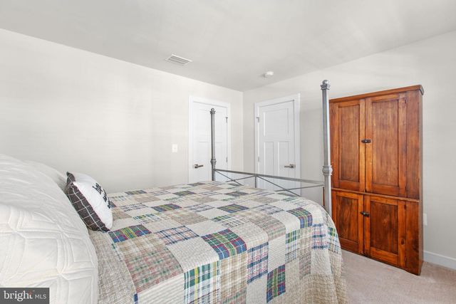 1112 CITY VIEW LN, Fredericksburg, VA 22401