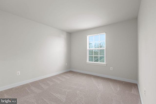 1112 CITY VIEW LN, Fredericksburg, VA 22401