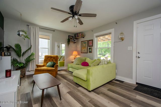 4941 Graston Ave, Louisville, KY 40216