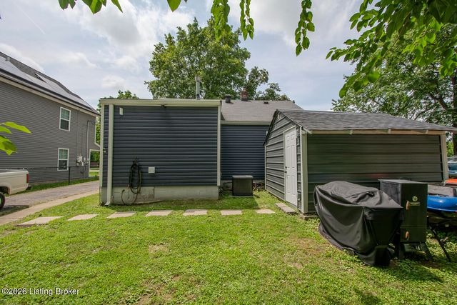 4941 Graston Ave, Louisville, KY 40216