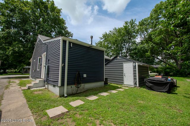 4941 Graston Ave, Louisville, KY 40216