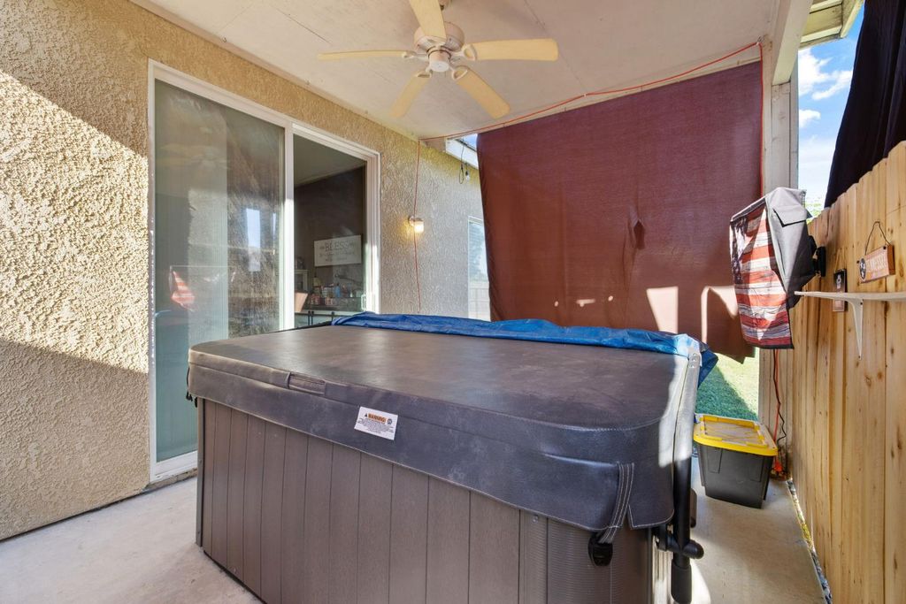 Image 32 of property listing at 1963 W Merritt Street, Hanford, CA 93230