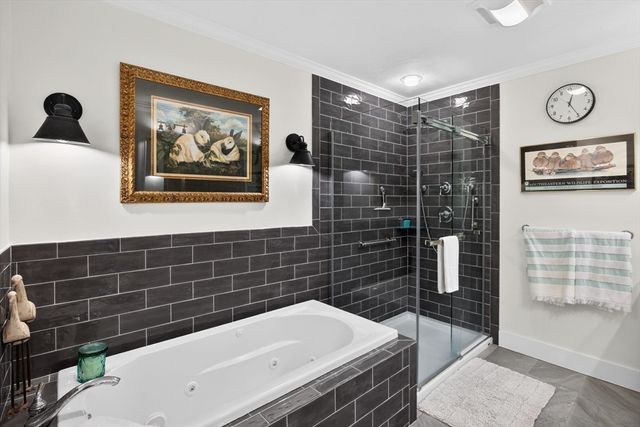 100 Holbeck Corner 100, Plymouth, MA 02360