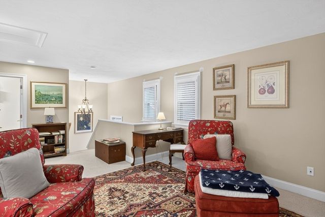 100 Holbeck Corner 100, Plymouth, MA 02360