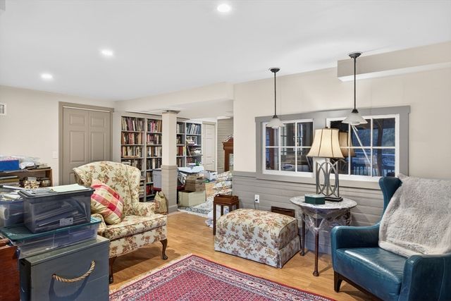 100 Holbeck Corner 100, Plymouth, MA 02360