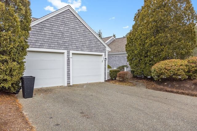 100 Holbeck Corner 100, Plymouth, MA 02360