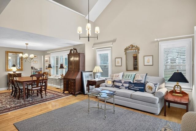 100 Holbeck Corner 100, Plymouth, MA 02360