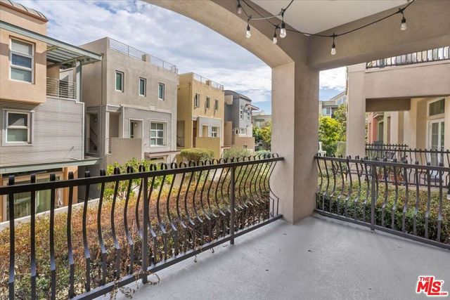 13020 Pacific 203, Playa Vista, CA 90094