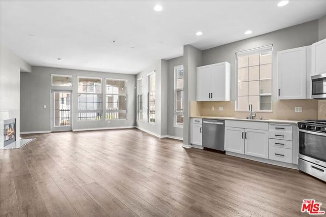 13020 Pacific 203, Playa Vista, CA 90094