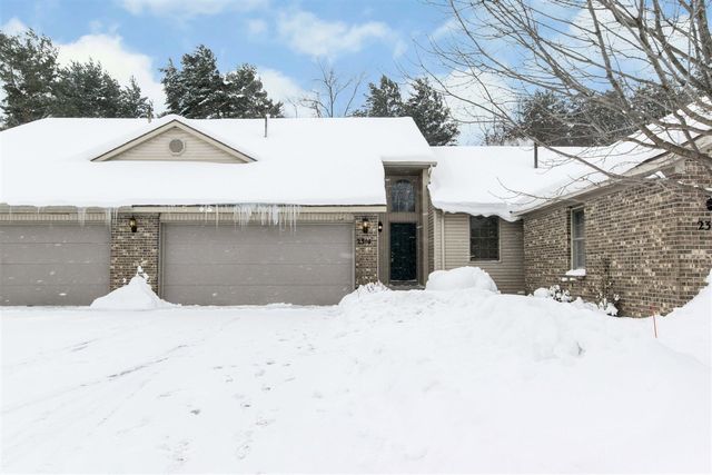 2314 S Highland View Circle, Grand Rapids, MI 49506