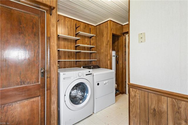 8 Rodgers PL, Portsmouth, VA 23702