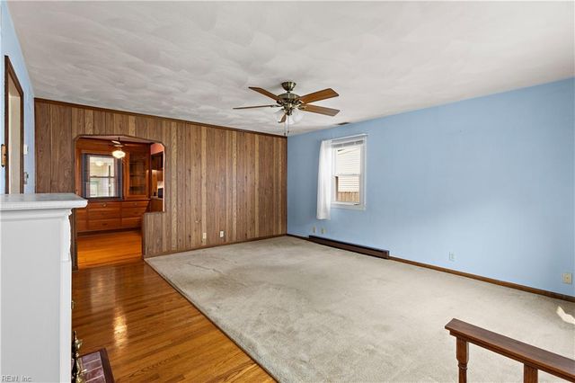 8 Rodgers PL, Portsmouth, VA 23702
