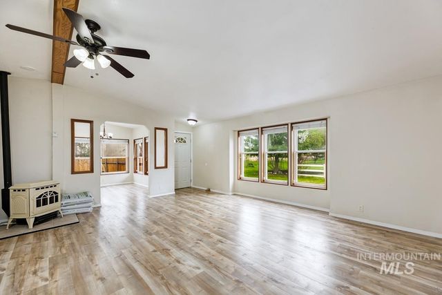 10131 Hwy 44, Middleton, ID 83644