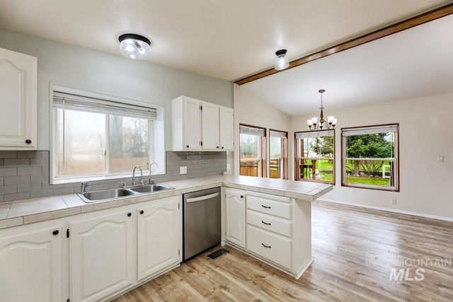 10131 Hwy 44, Middleton, ID 83644