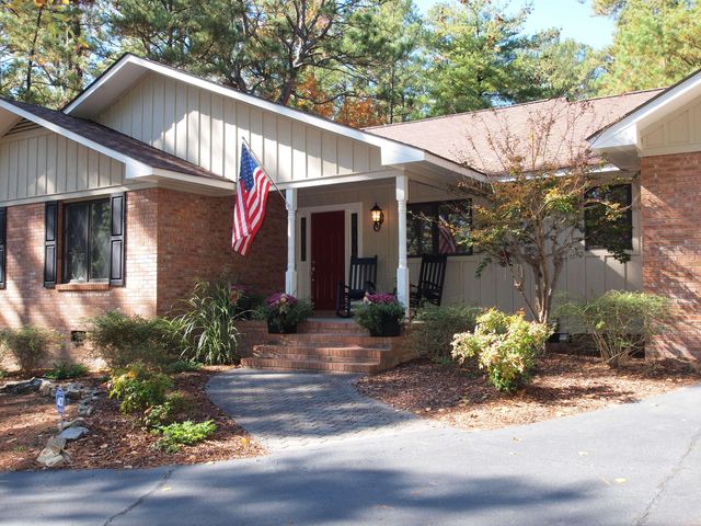 25 Firestone Lane, Pinehurst, NC 28374