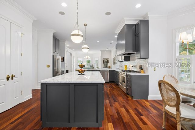 29 Oxford Dr, Hilton Head Island, SC 29928
