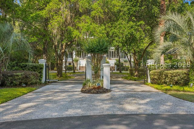 29 Oxford Dr, Hilton Head Island, SC 29928