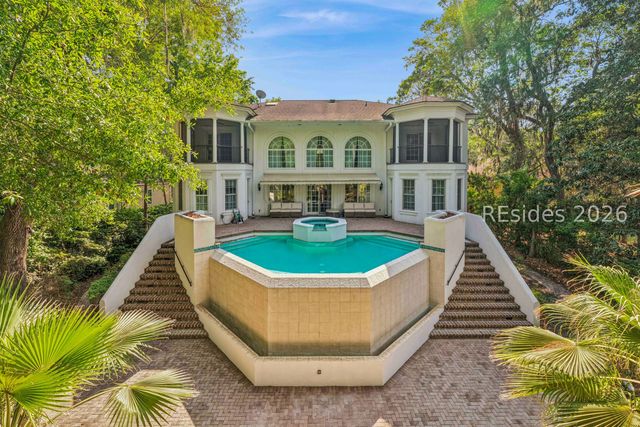 29 Oxford Dr, Hilton Head Island, SC 29928