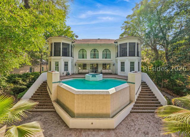 29 Oxford Dr, Hilton Head Island, SC 29928