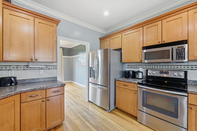 132 Drake Lane, Georgetown, KY 40324