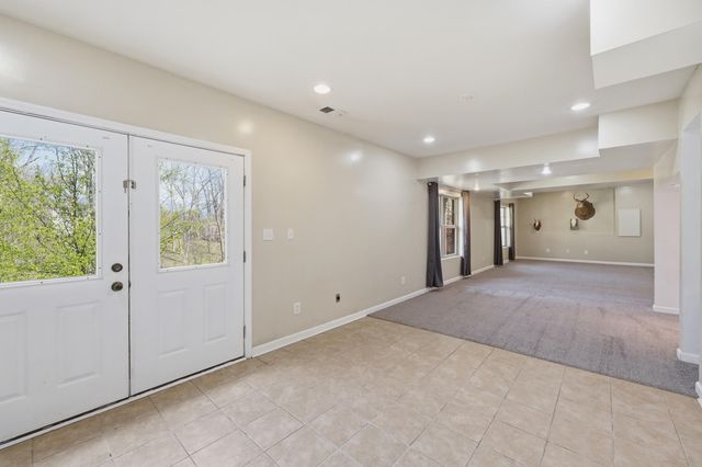 132 Drake Lane, Georgetown, KY 40324