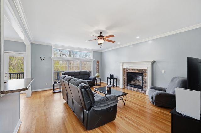 132 Drake Lane, Georgetown, KY 40324