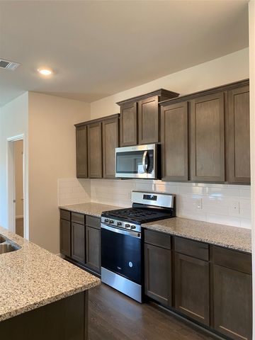 503 Spur Ridge, Princeton, TX 75407