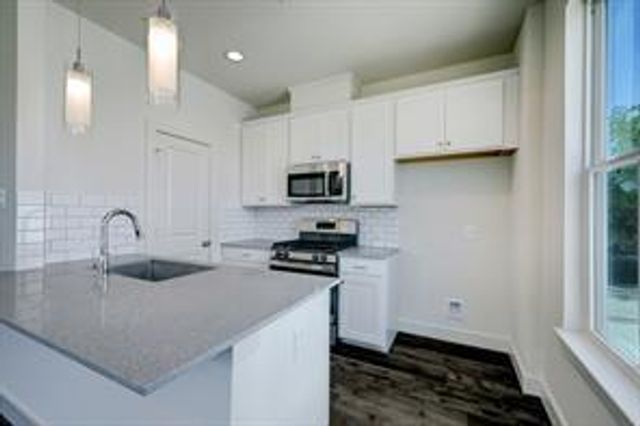 5206 Burress Springs Lane, Houston, TX 77022