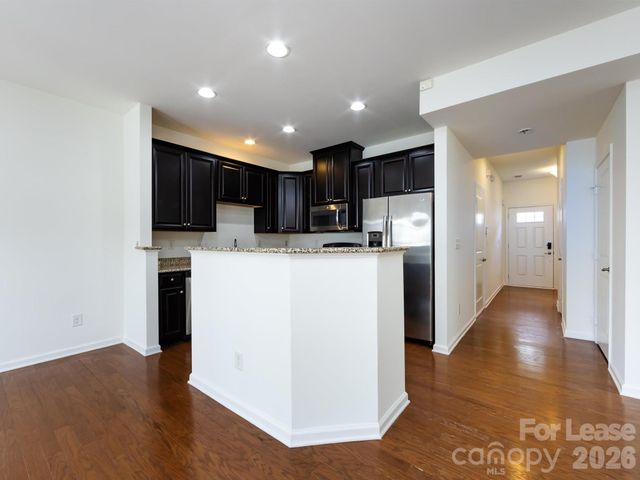 2436 Silverthorn Drive, Charlotte, NC 28273