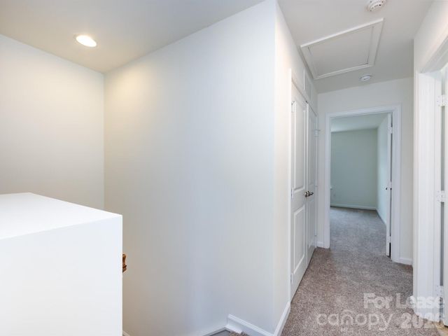 2436 Silverthorn Drive, Charlotte, NC 28273