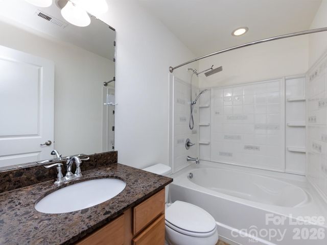 2436 Silverthorn Drive, Charlotte, NC 28273