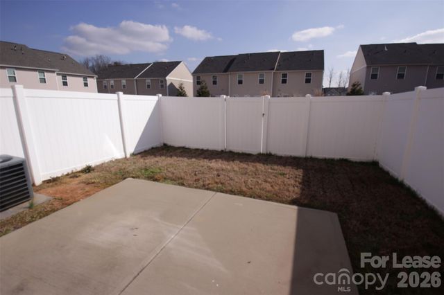 2436 Silverthorn Drive, Charlotte, NC 28273