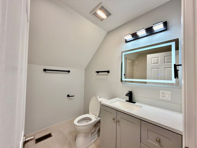 4326 W Washington Boulevard, Chicago, IL 60624